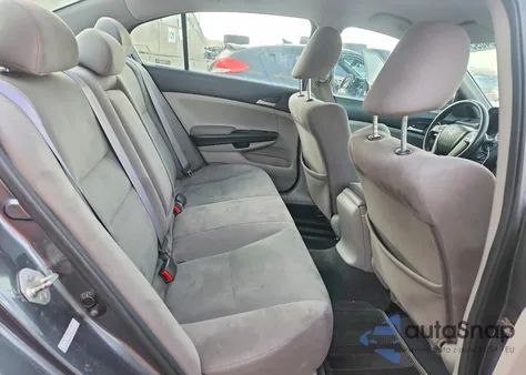 2011 Honda Accord Lx z USA, uszkodzony, nr VIN 1HGCP2F3XBA113765